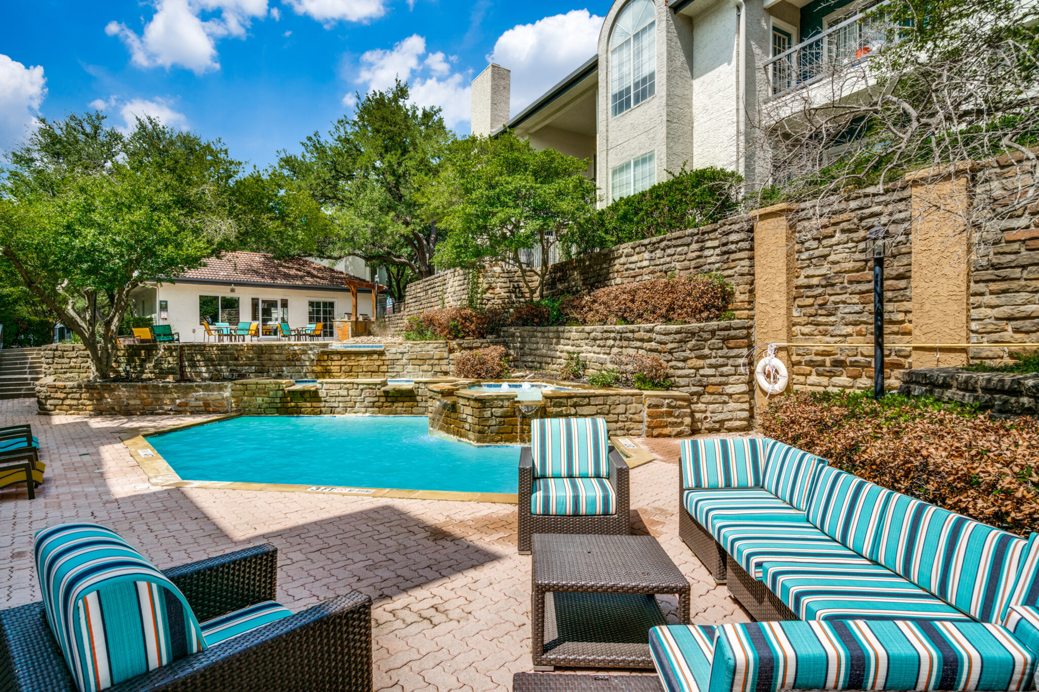 Gallery Estates at Las Colinas Apartments of Irving, Texas