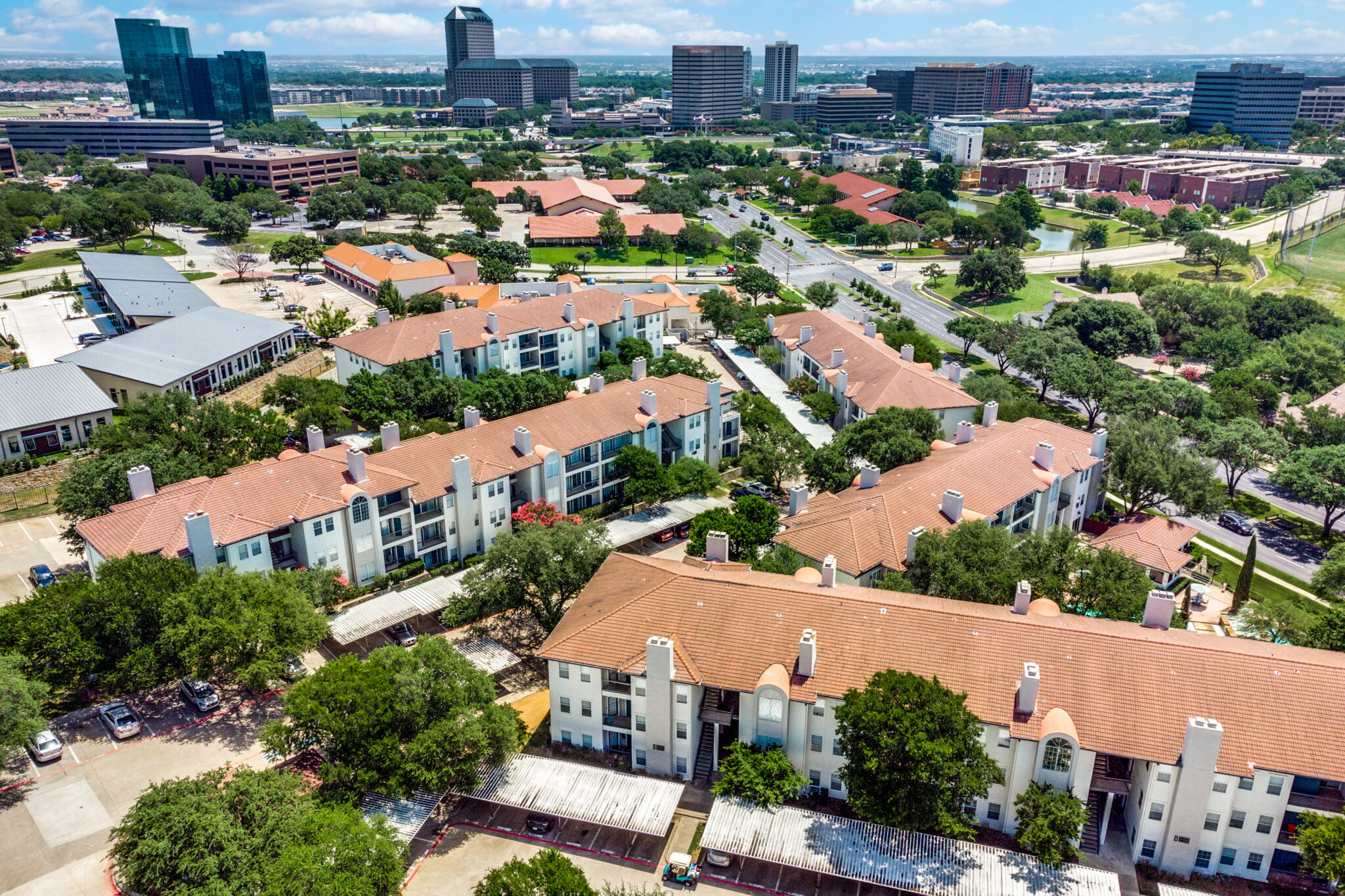 Gallery Estates at Las Colinas Apartments of Irving, Texas